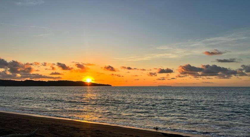Hostel Hook And Cook Drake Bay Bagian luar foto